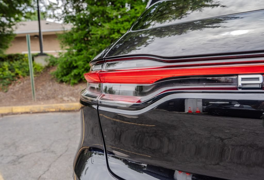 Used 2024 Porsche Macan w/ Premium Plus Package AWD/4WD image 27