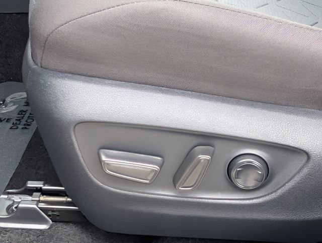 Used 2025 Toyota RAV4 XLE image 24