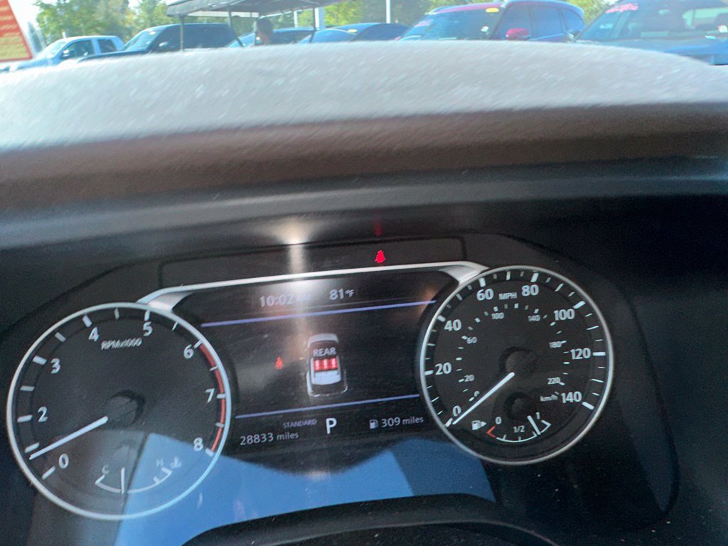 Used 2023 Nissan Rogue SV FWD image 16