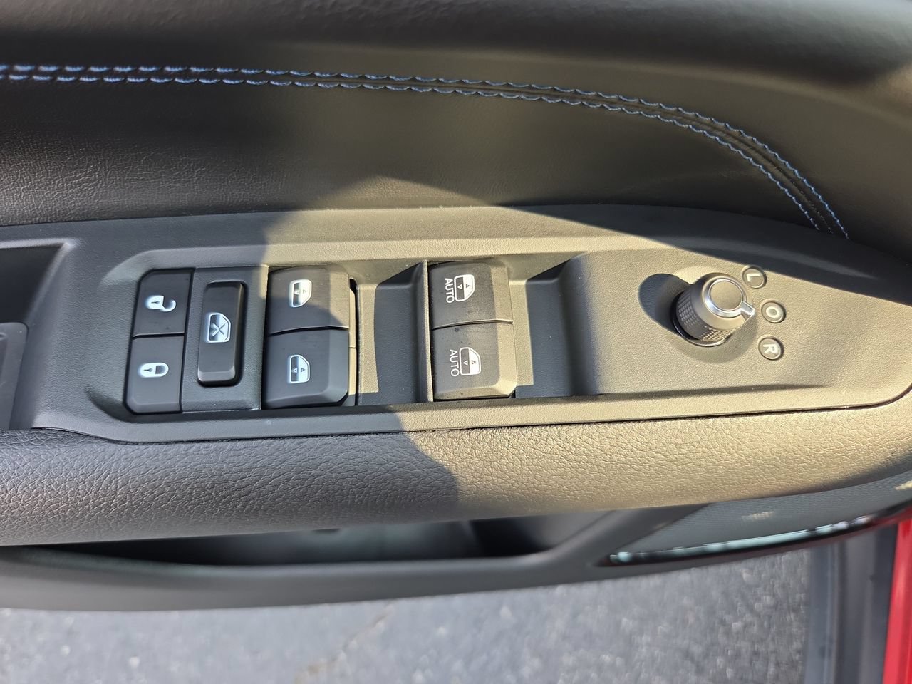 New 2026 Jeep Compass Latitude AWD/4WD image 20
