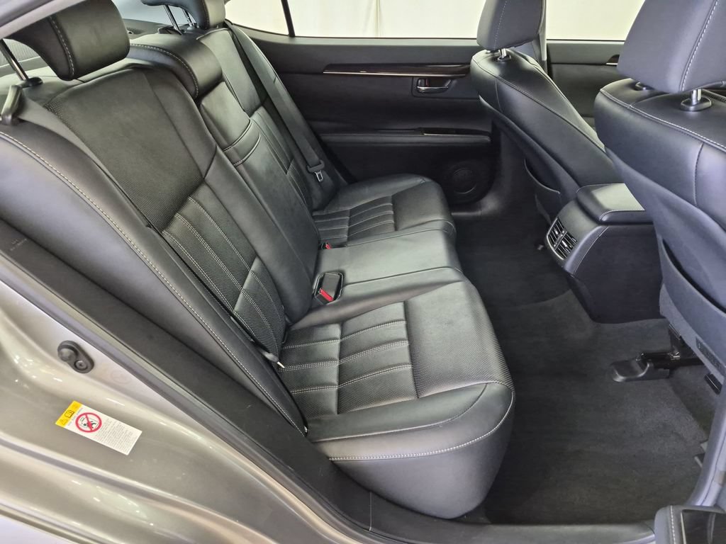 Used 2017 Lexus ES 350 w/ Luxury Package FWD image 32