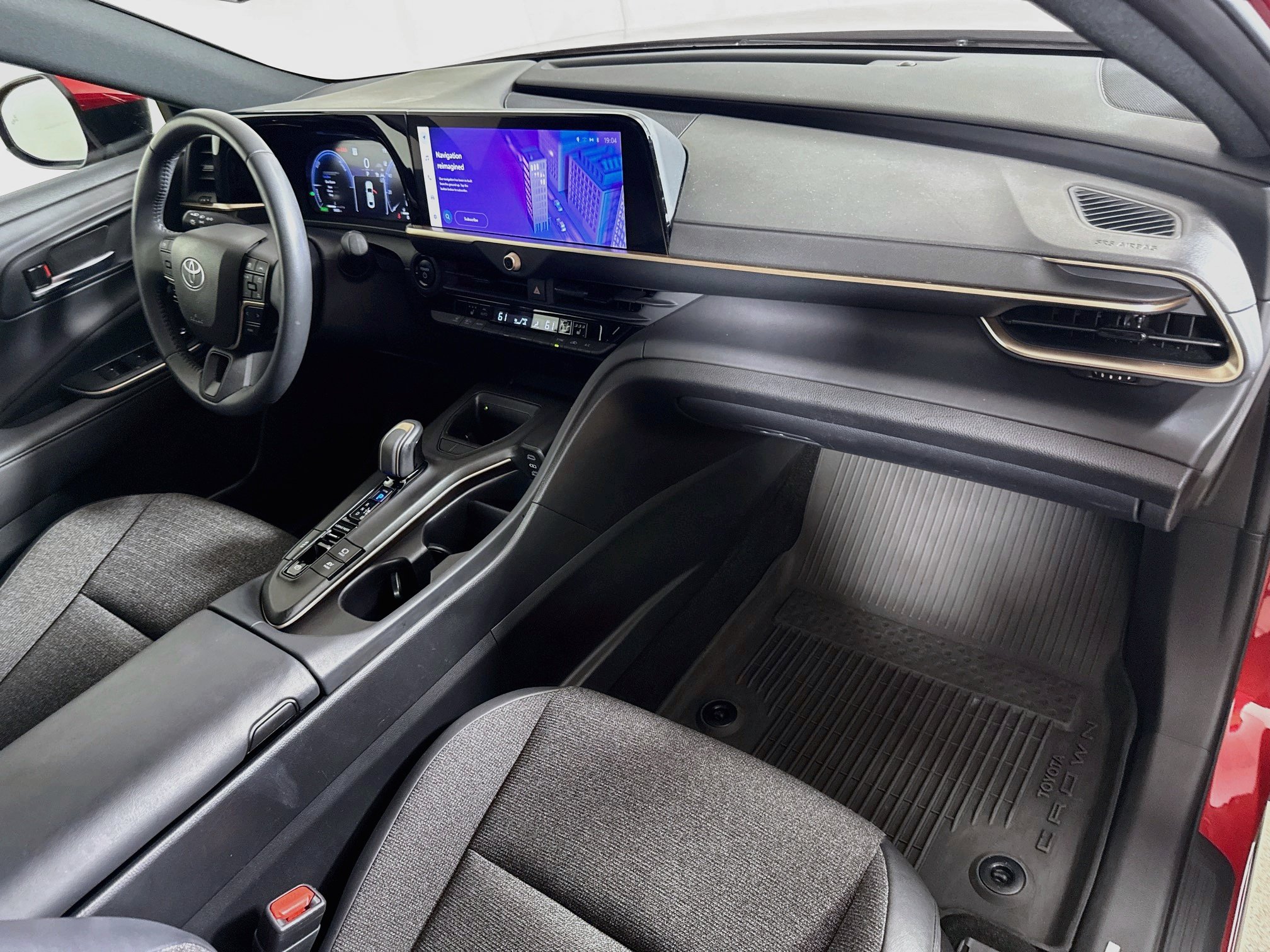 Certified 2023 Toyota Crown AWD/4WD image 27