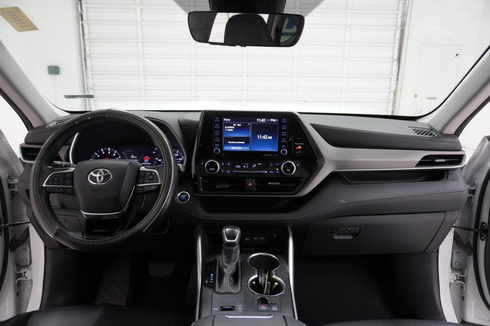 Used 2020 Toyota Highlander XLE FWD image 36