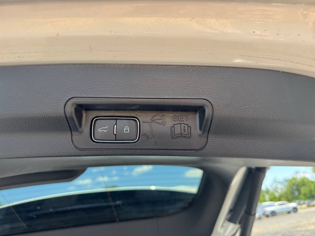 Certified 2023 Ford Explorer XLT w/ Equipment Group 202A RWD image 27
