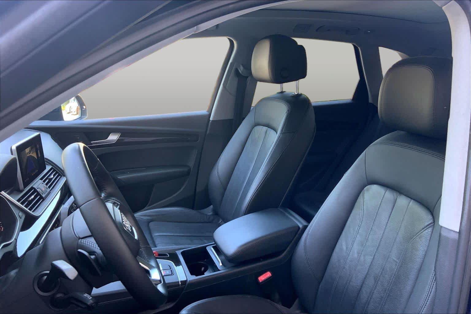 Used 2018 Audi Q5 2.0T Premium Plus w/ Premium Plus Package AWD/4WD image 8