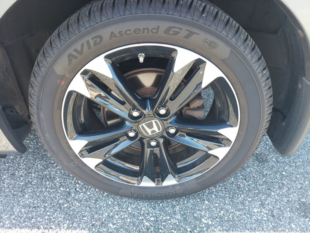 Used 2014 Honda CR-Z EX image 12