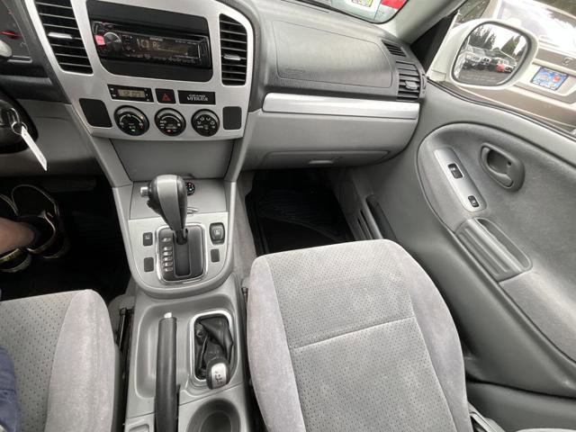 Used 2004 Suzuki Grand Vitara LX AWD/4WD image 11