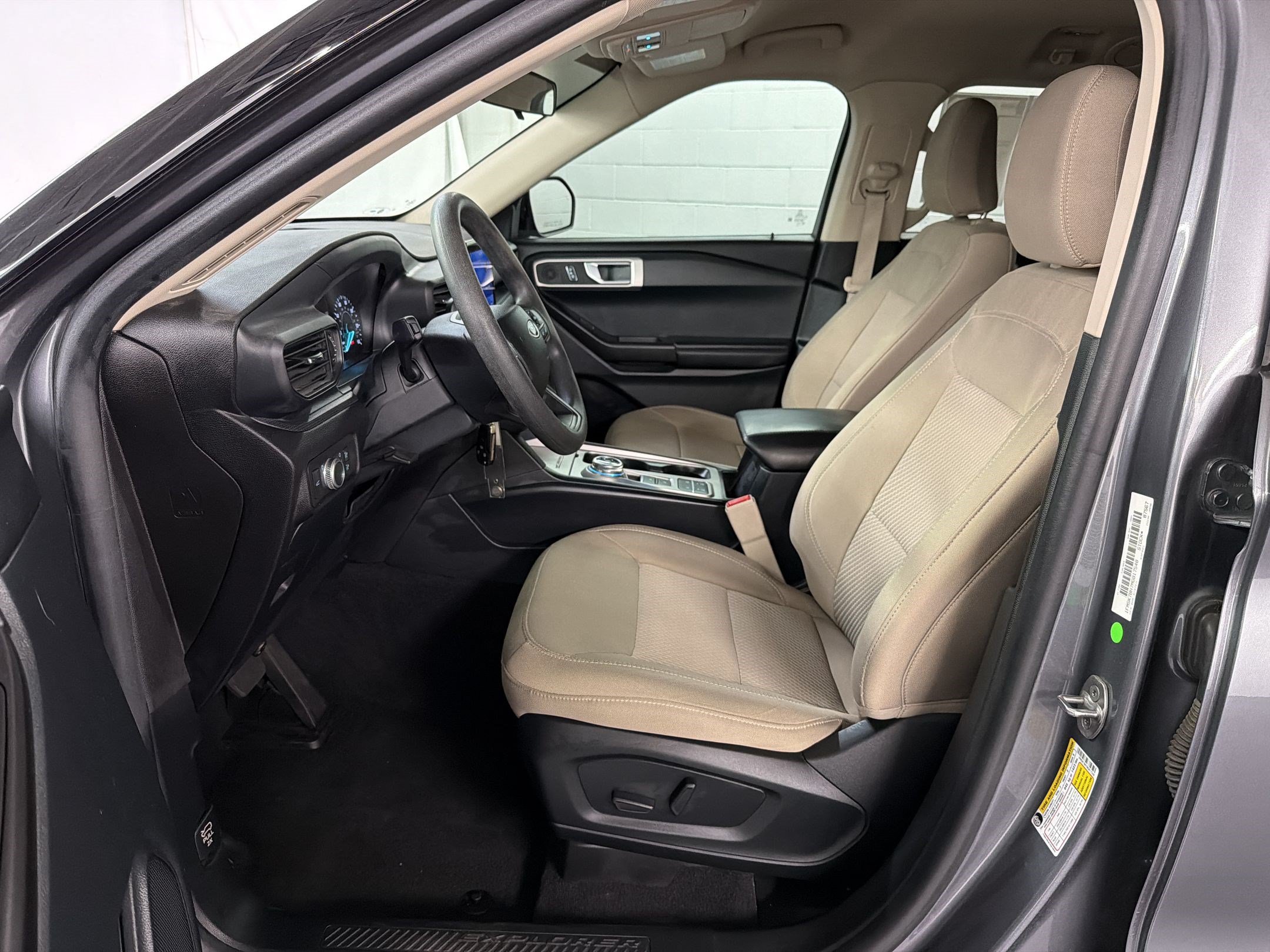 Used 2021 Ford Explorer 2WD image 5