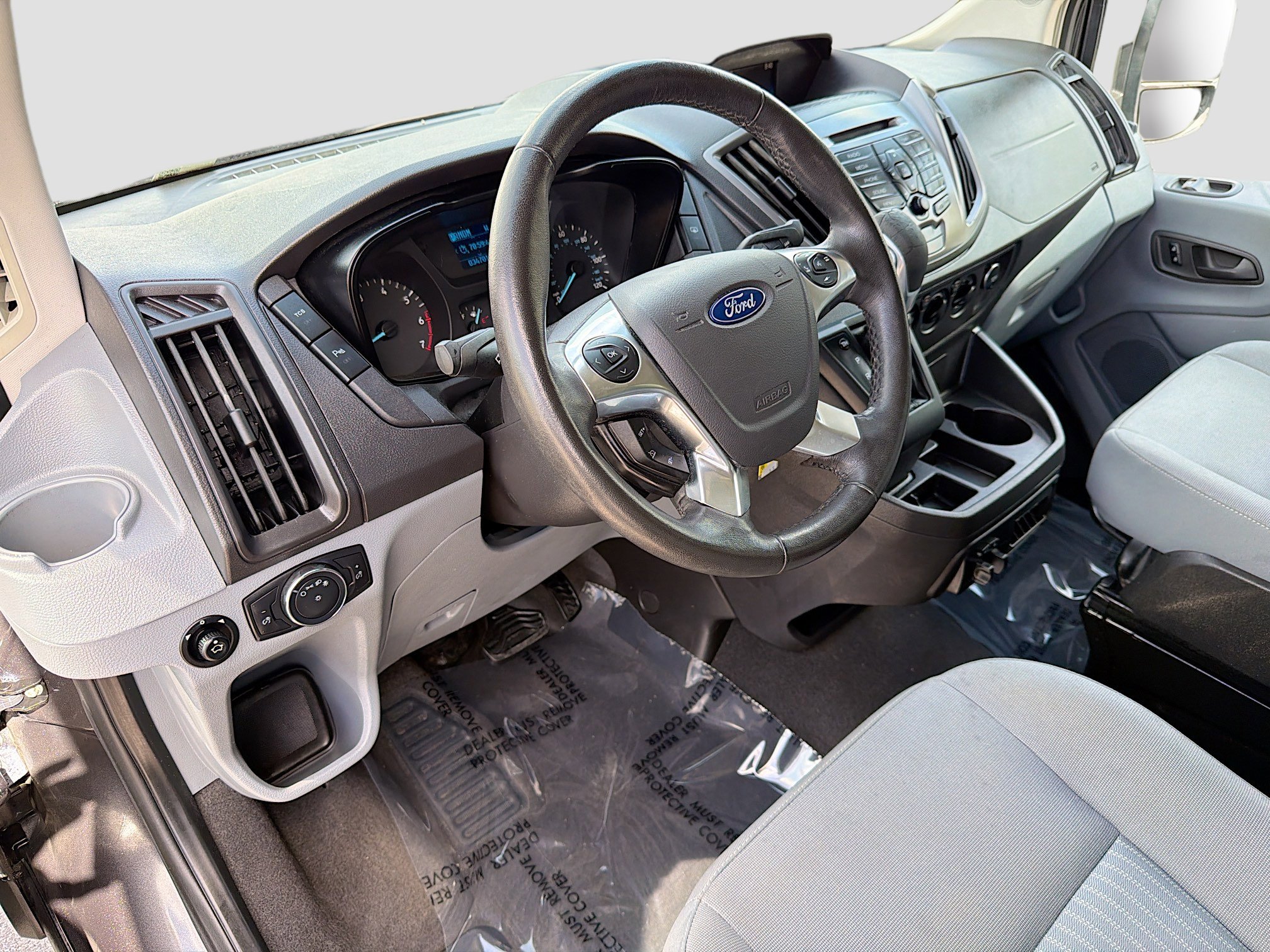 Used 2017 Ford Transit 150 XLT RWD image 25