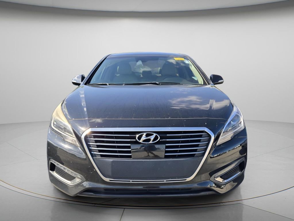 Used 2016 Hyundai Sonata Limited w/ Option Group 02 FWD image 3