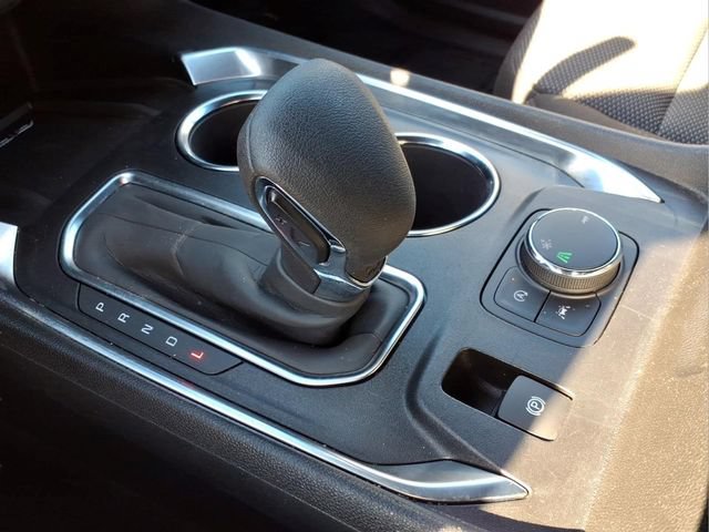 Used 2023 Chevrolet Traverse LT FWD image 24