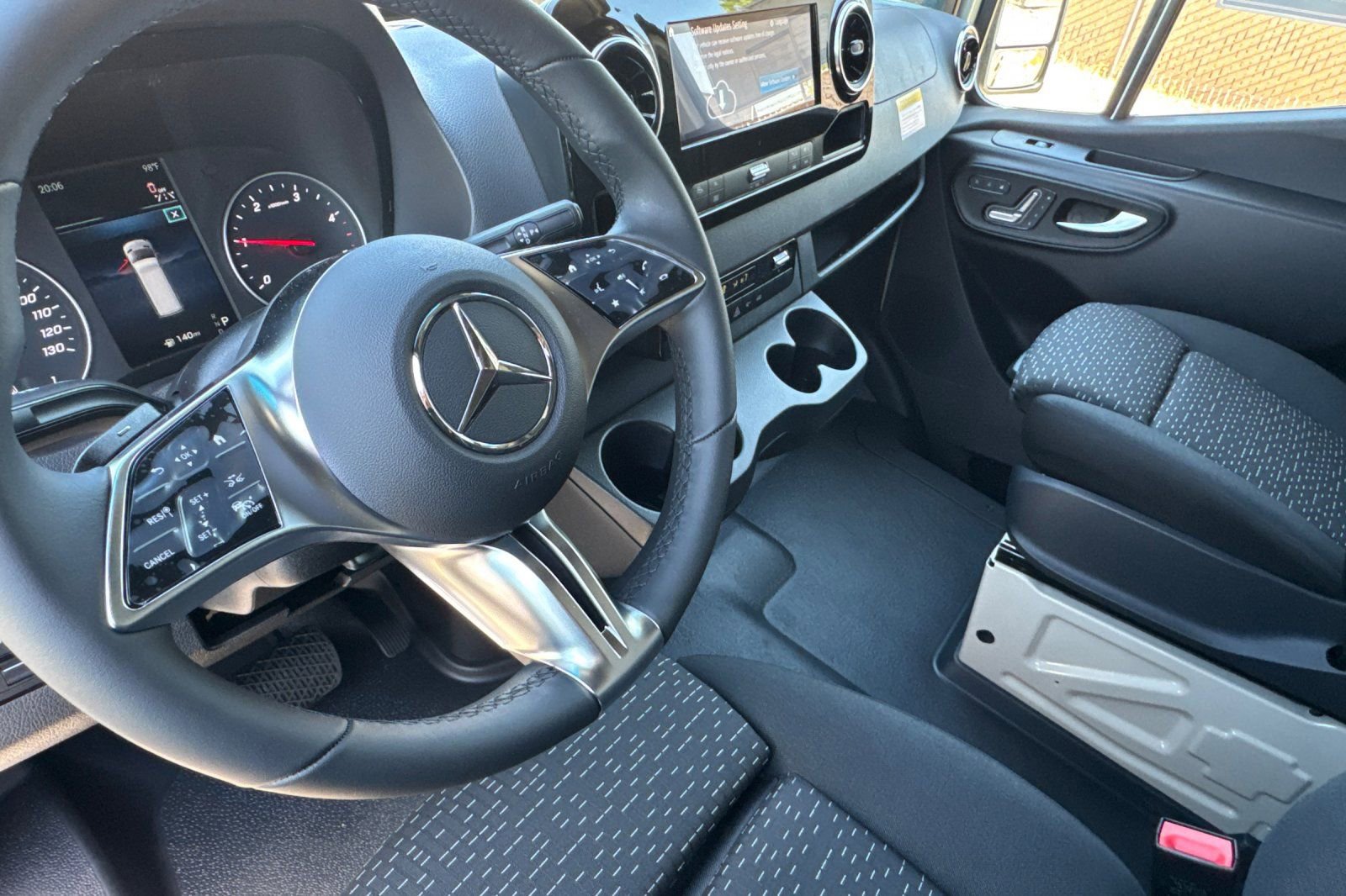 New 2025 Mercedes-Benz Sprinter 2500 image 10