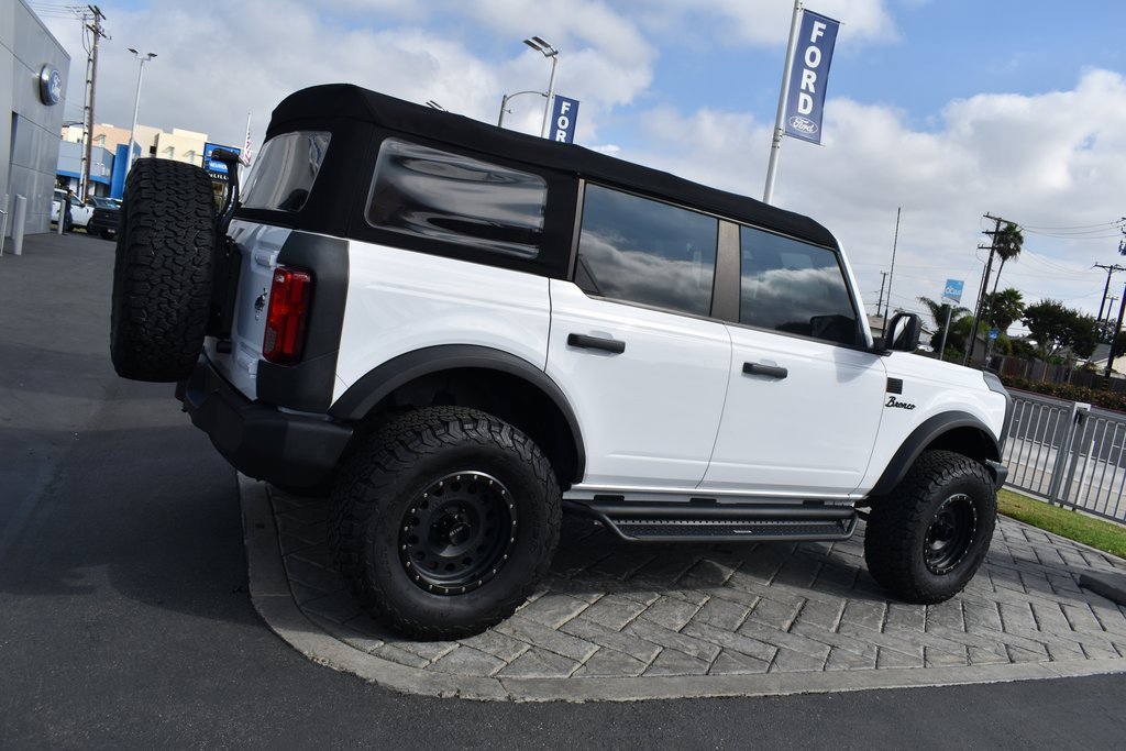 Used 2022 Ford Bronco 4-Door image 2