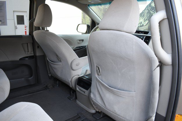 Used 2014 Toyota Sienna LE FWD image 27
