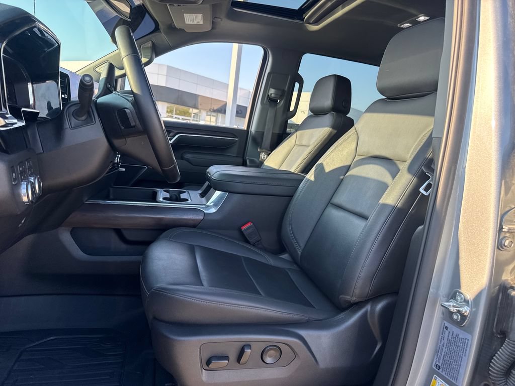 Used 2025 GMC Sierra 2500 SLT w/ SLT Premium Package AWD/4WD image 16