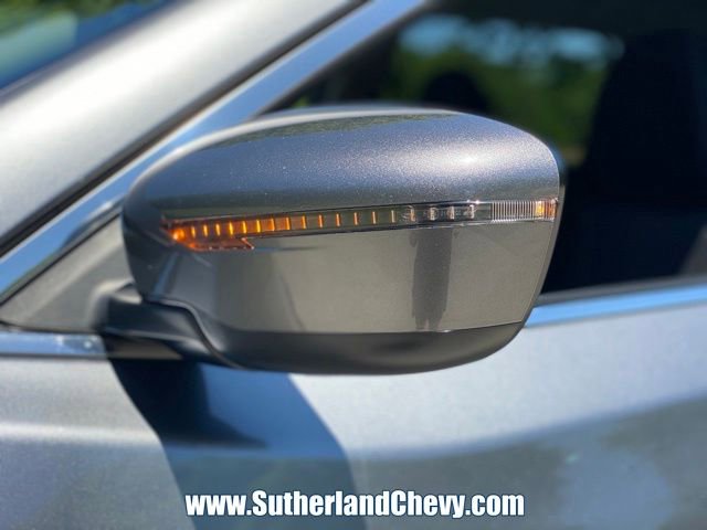 Used 2020 Nissan Rogue SV FWD image 10