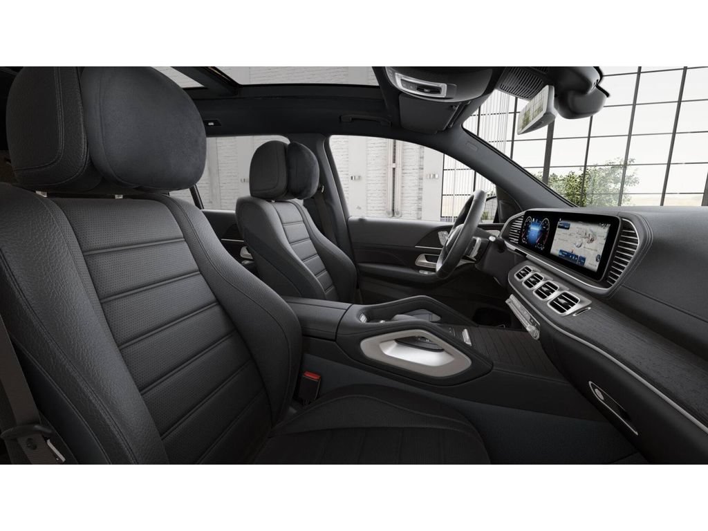 New 2026 Mercedes-Benz GLS 580 4MATIC image 4