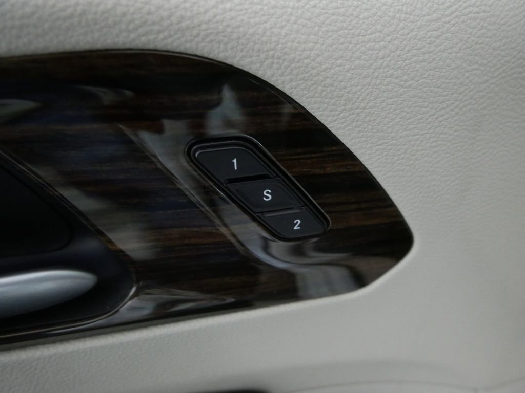 Used 2024 Chrysler Pacifica Limited image 15