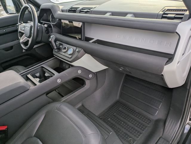 Used 2023 Land Rover Defender 110 SE image 19