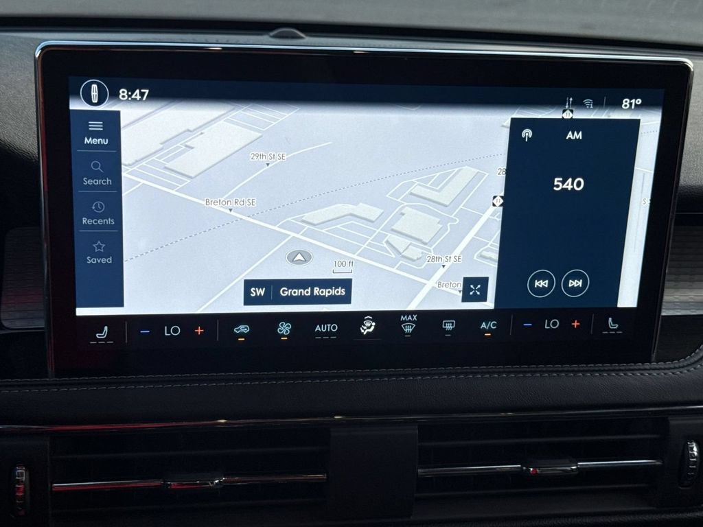 Certified 2024 Lincoln Corsair AWD image 24