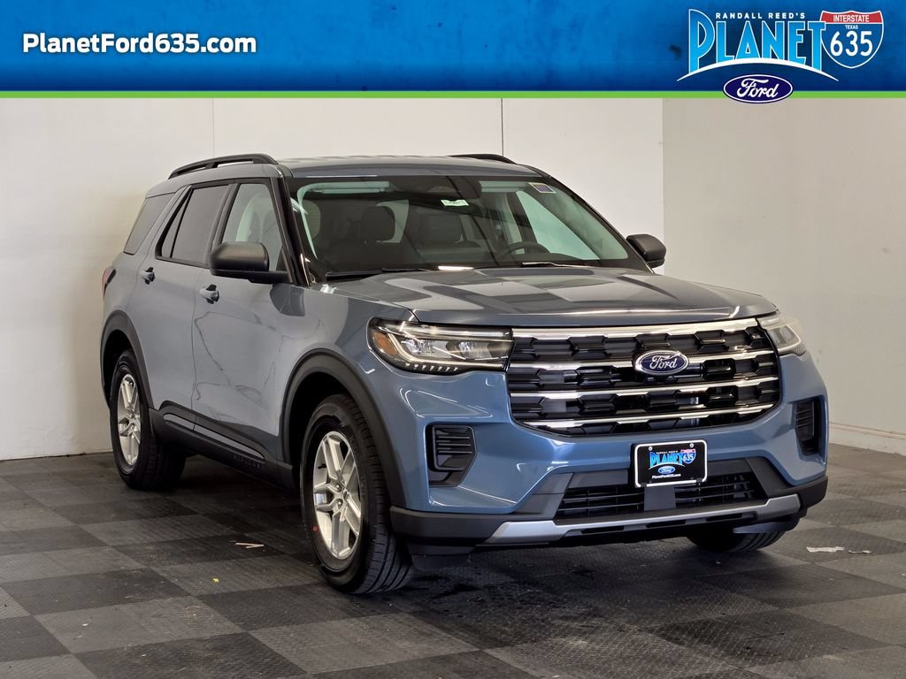 New 2026 Ford Explorer Active RWD image 2