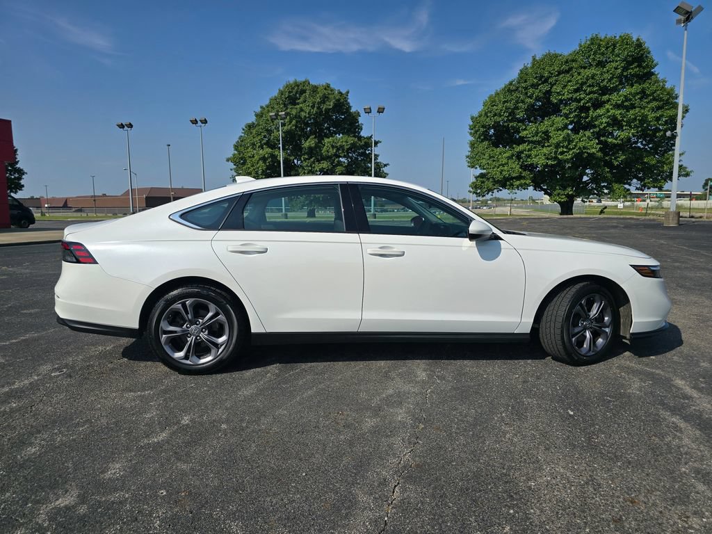 Used 2023 Honda Accord EX image 17