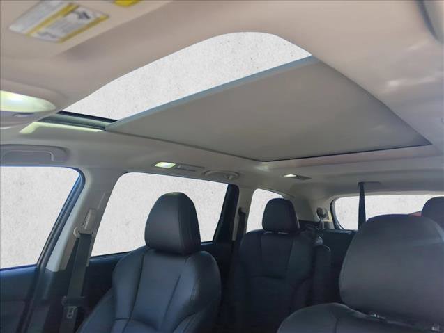 Used 2022 Subaru Ascent Limited w/ Technology Package image 18
