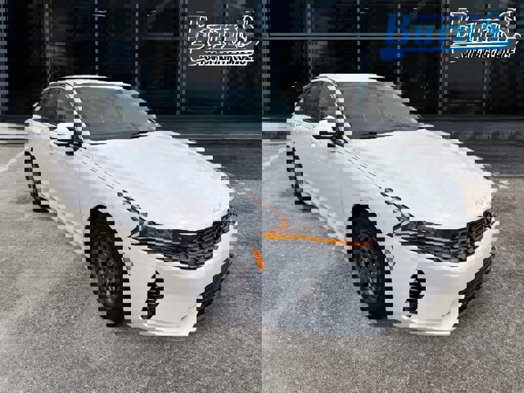 Used 2023 Kia K5 LXS image 1