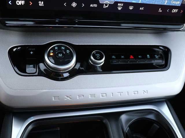 Used 2025 Ford Expedition Active image 22
