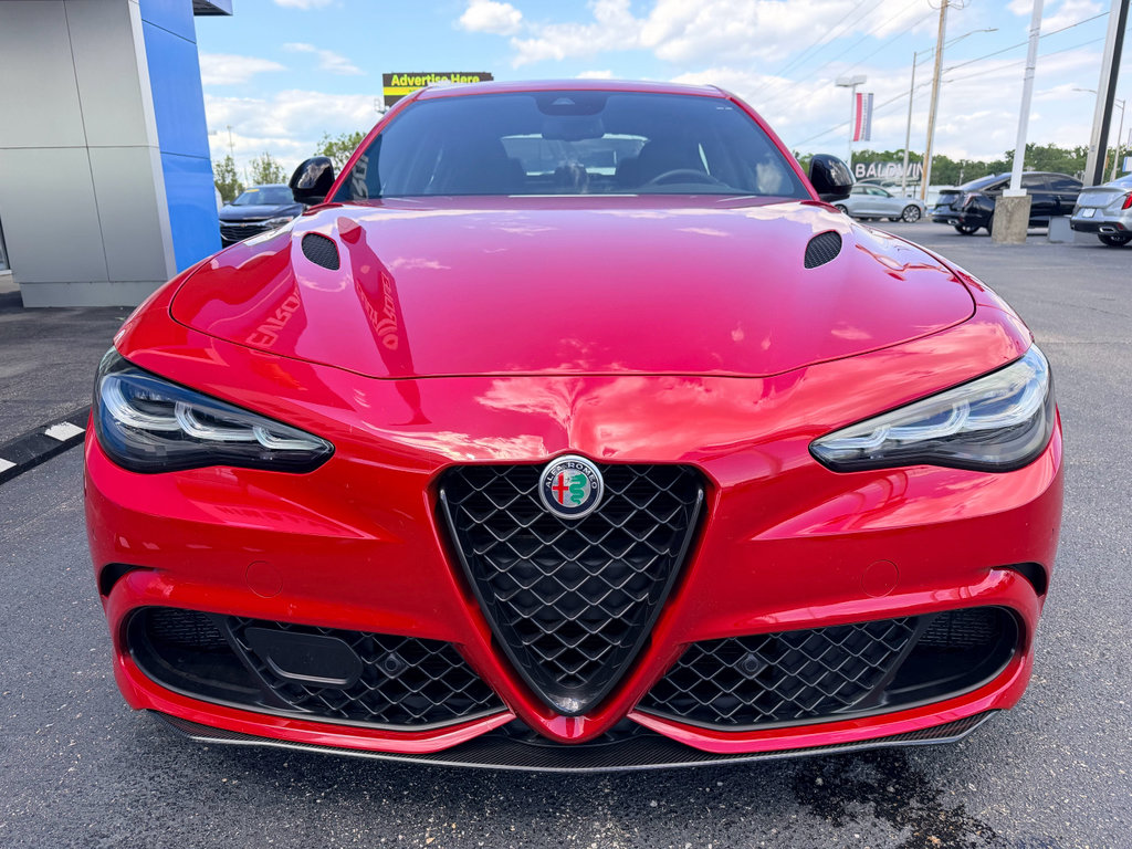 Used 2024 Alfa Romeo Giulia Quadrifoglio RWD image 2