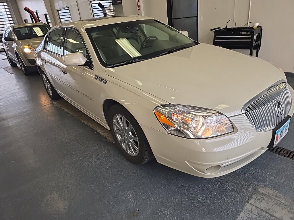 Used 2011 Buick Lucerne CXL FWD image 1