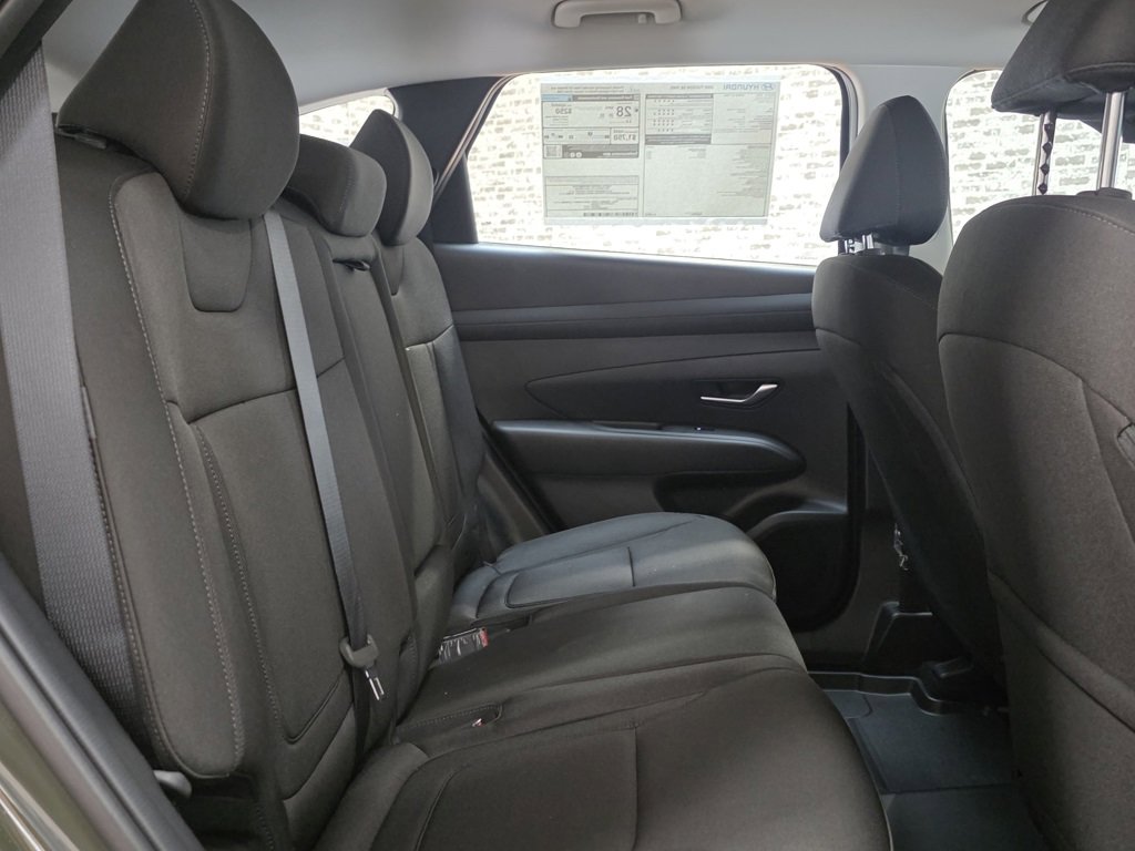 New 2026 Hyundai Tucson SE image 13