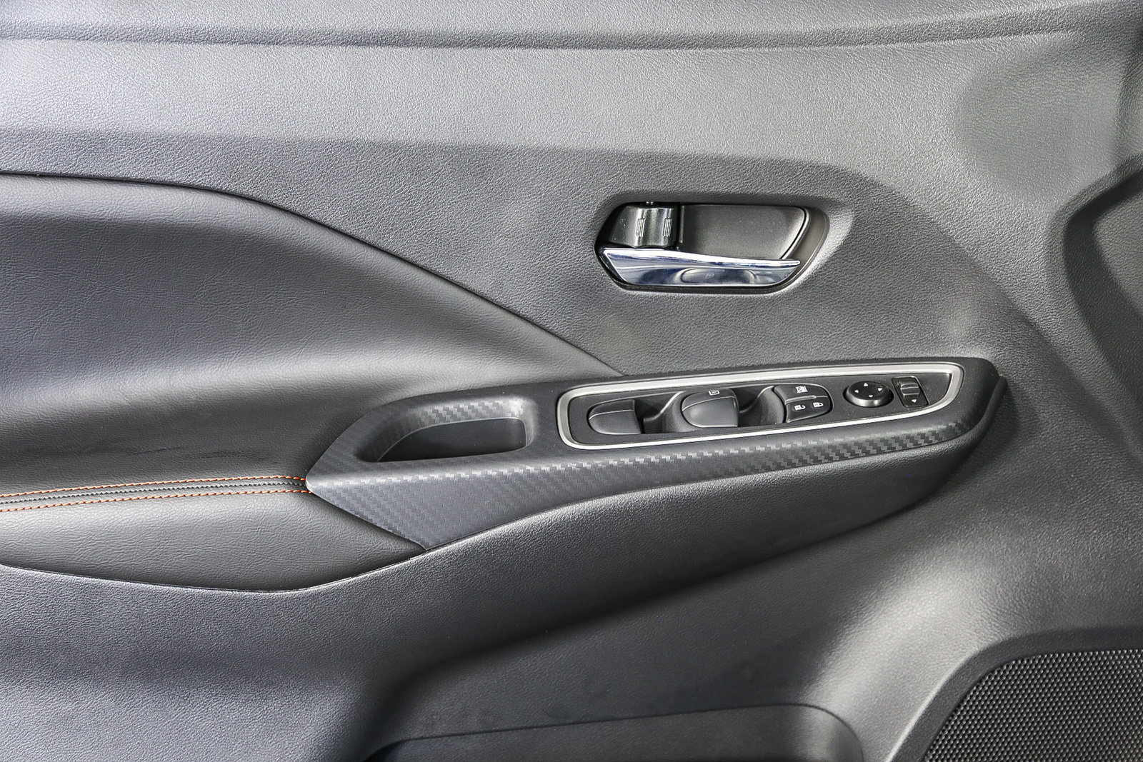 Used 2025 Nissan Versa SR w/ Trunk Package FWD image 22