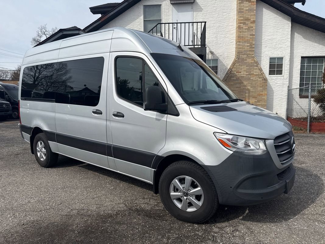 Used 2021 Mercedes-Benz Sprinter 2500 image 10