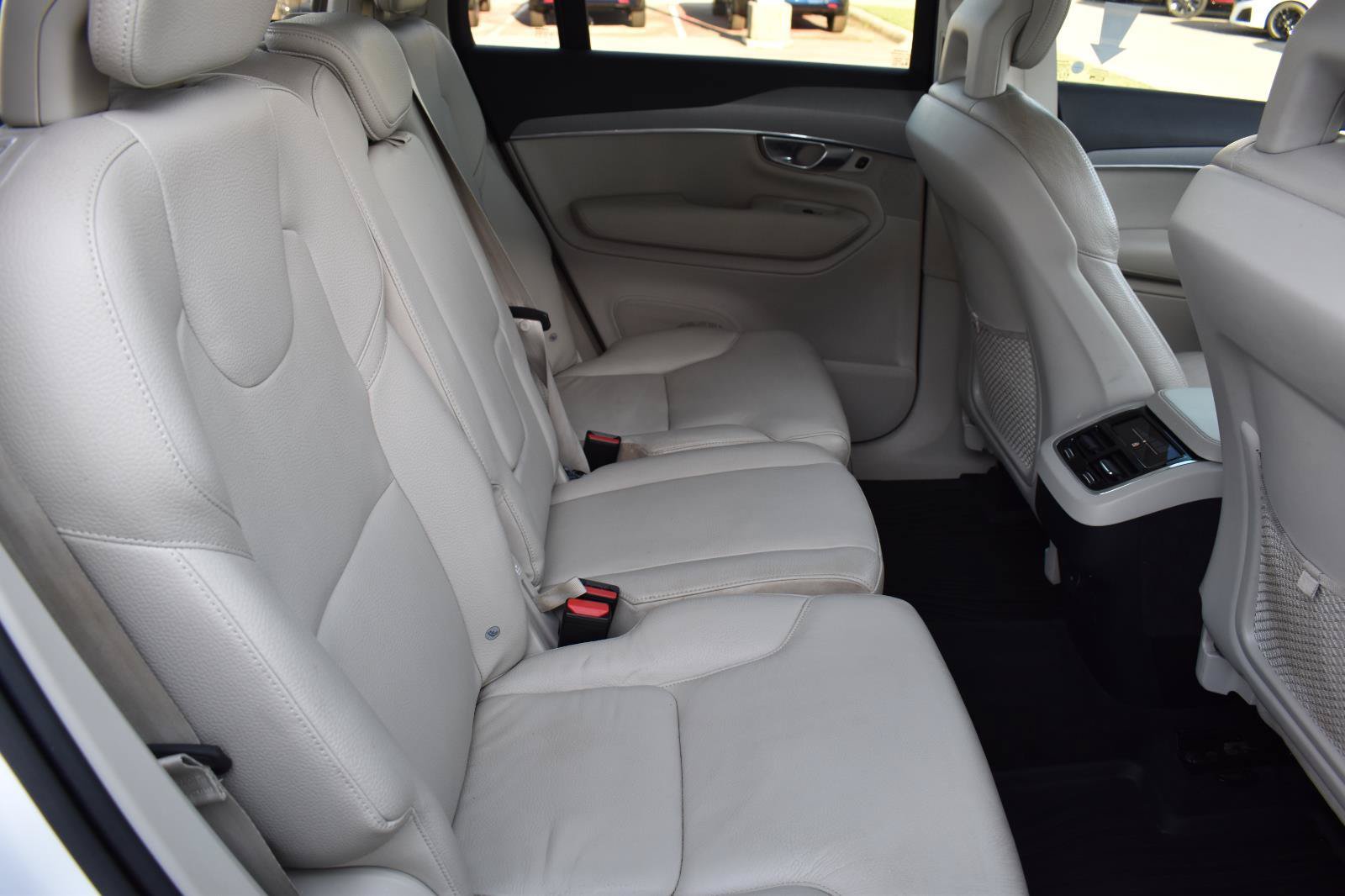 Used 2021 Volvo XC90 T5 Momentum w/ Protection Package Premier FWD image 60