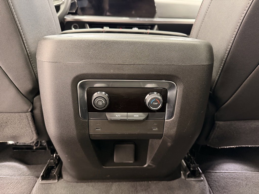 Used 2025 Chevrolet Suburban RST w/ Sun And Tow Package image 19