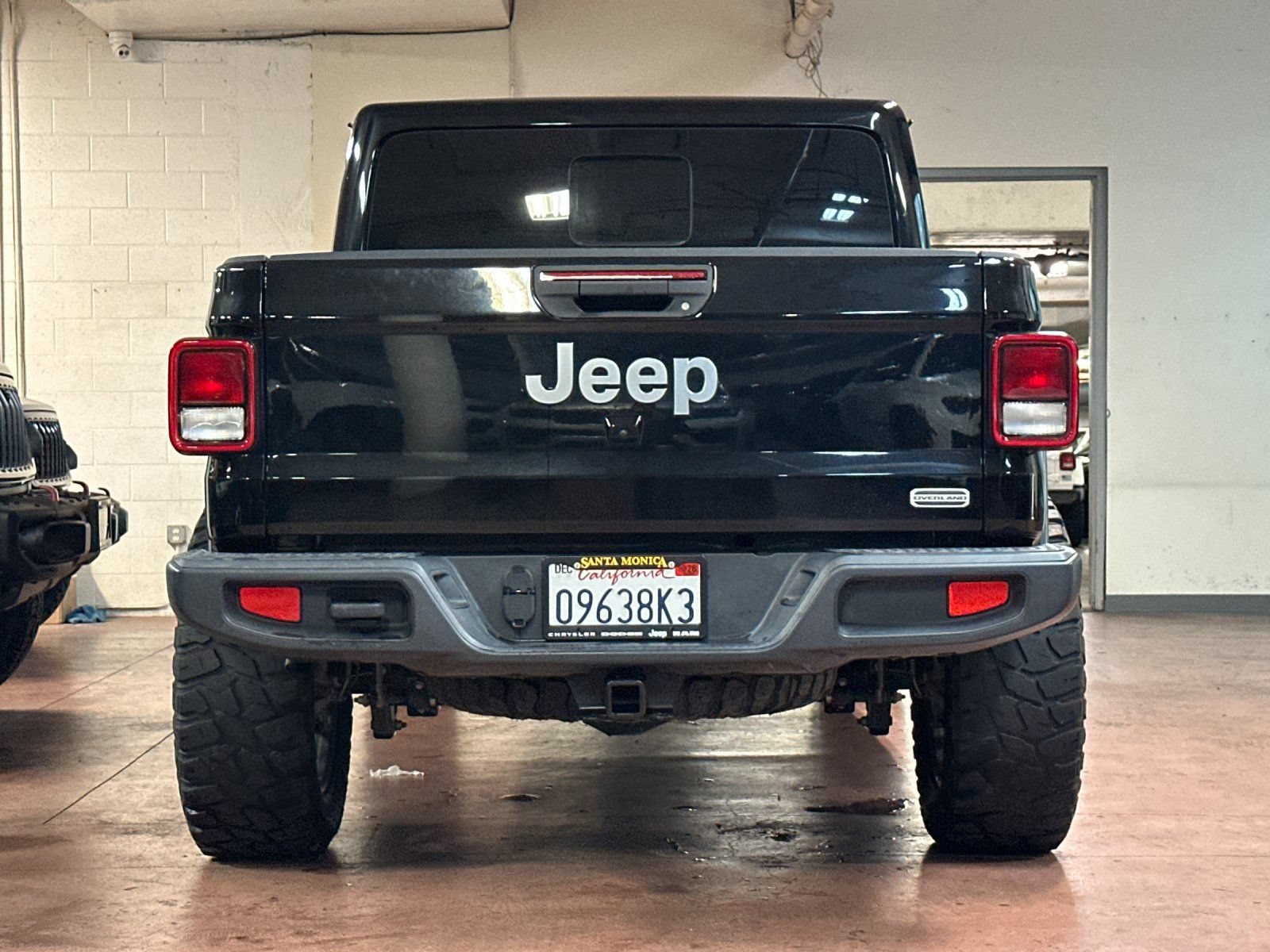 Certified 2021 Jeep Gladiator Overland w/ Popular Equipment Package AWD/4WD image 4