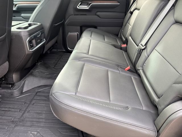 Used 2026 GMC Sierra 3500 Denali w/ Technology Package AWD/4WD image 17