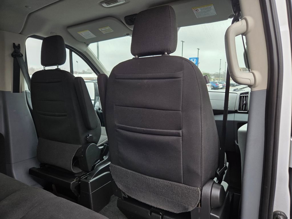 Used 2019 Ford Transit 350 XLT image 31