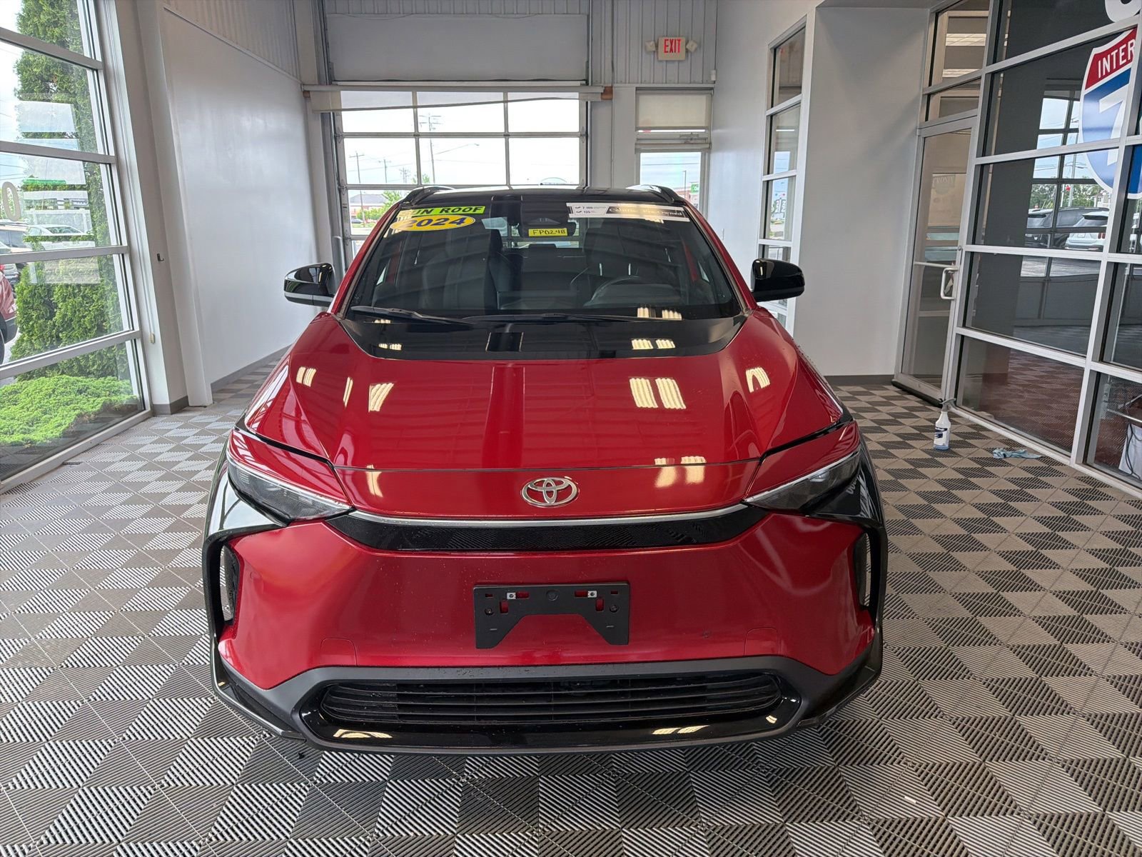 Used 2024 Toyota bZ4X FWD image 2