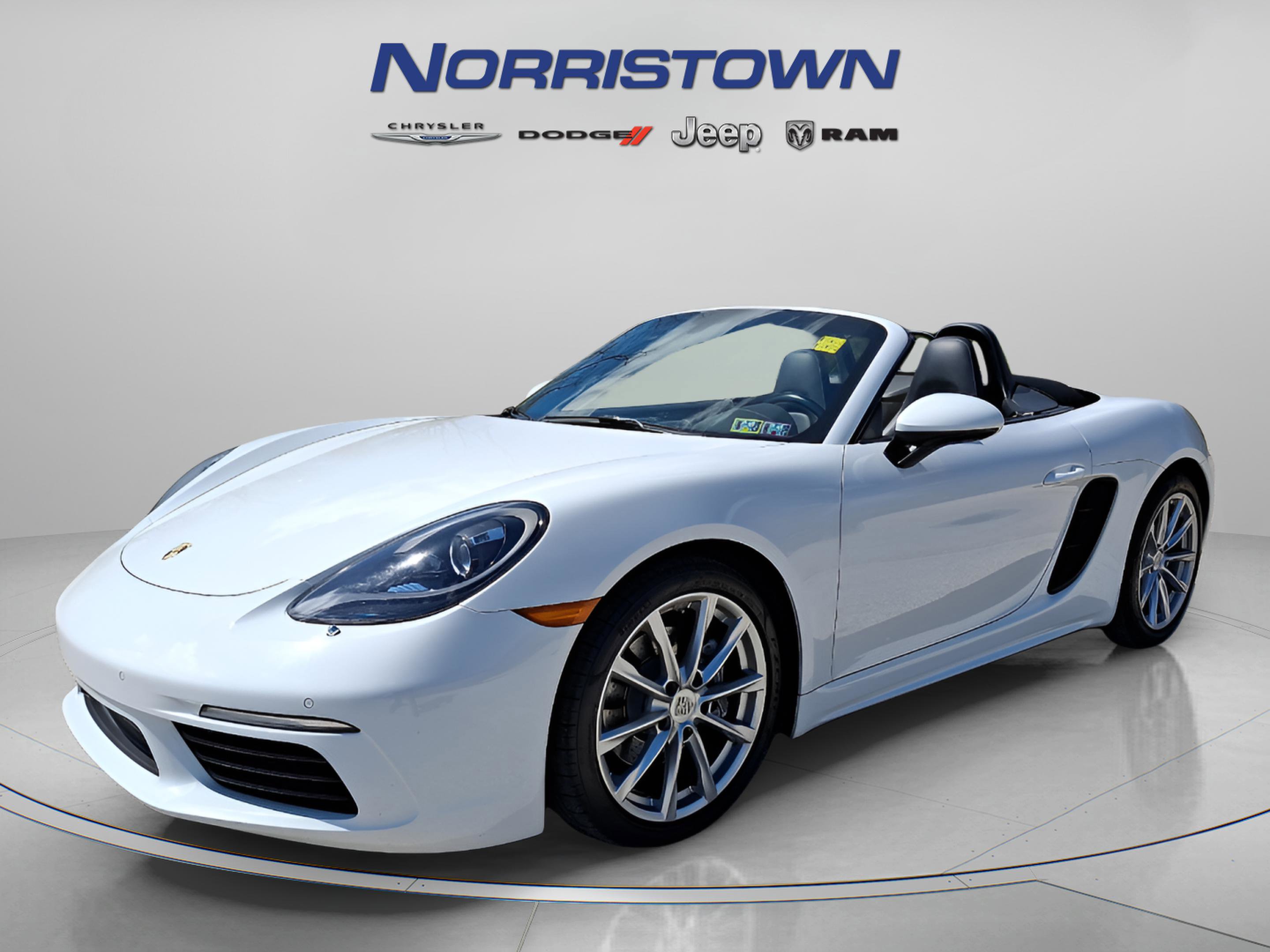 Used 2019 Porsche 718 Boxster image 3