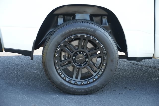 Used 2021 RAM 1500 4x4 Crew Cab image 10