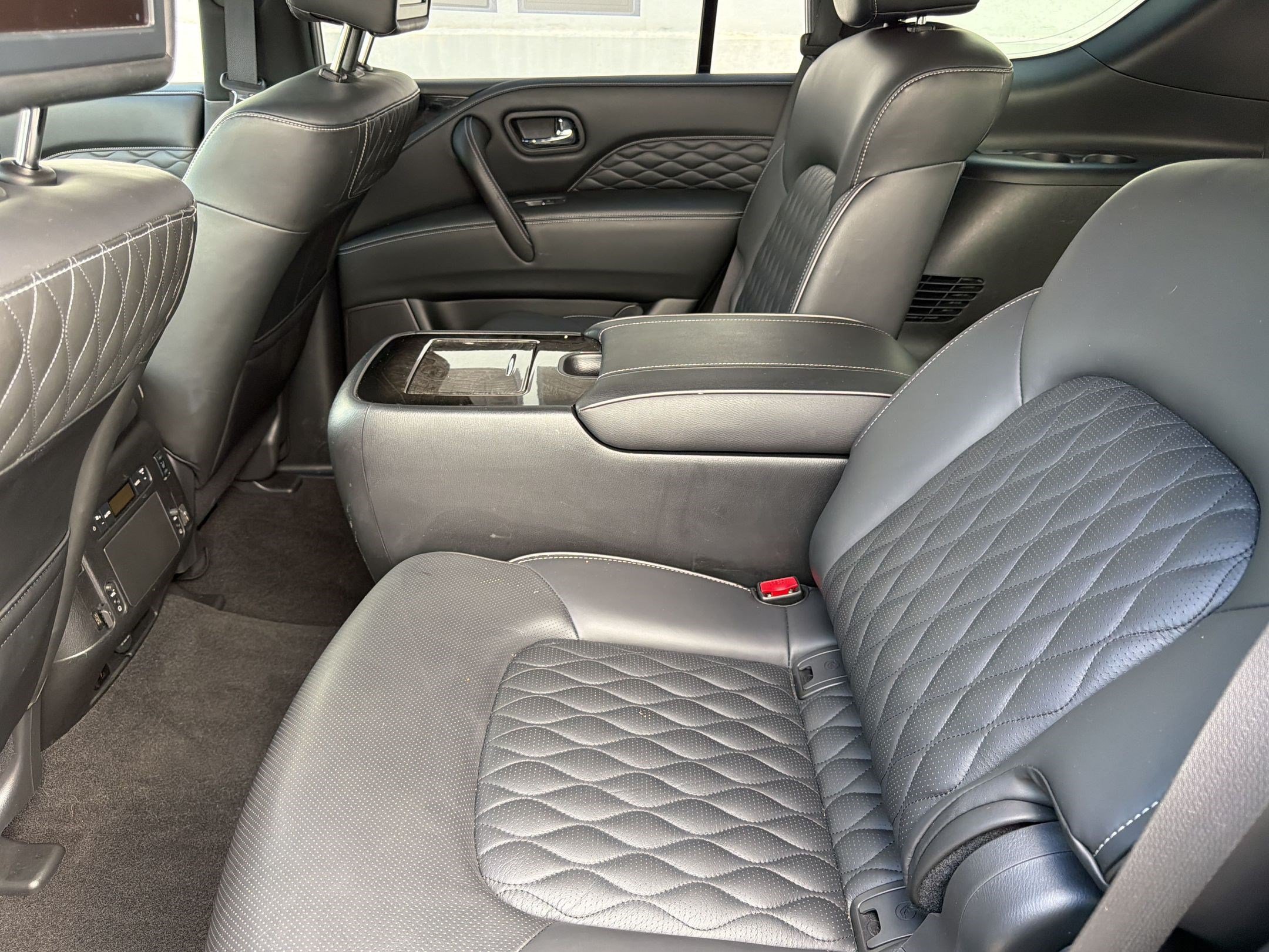 Used 2021 INFINITI QX80 Sensory w/ All-Season Package AWD/4WD image 23