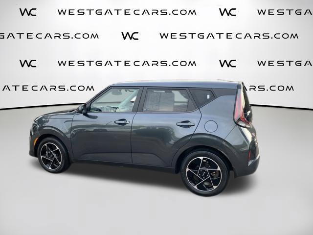 Used 2023 Kia Soul EX FWD image 4