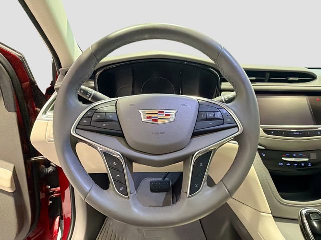 Used 2018 Cadillac XT5 Luxury w/ Driver Awareness Package AWD/4WD image 9