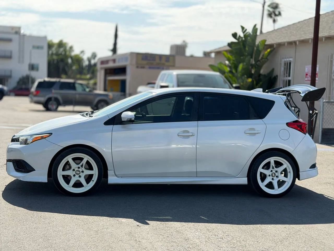 Used 2018 Toyota Corolla iM w/ Carpet Mat Package (TMS) image 7