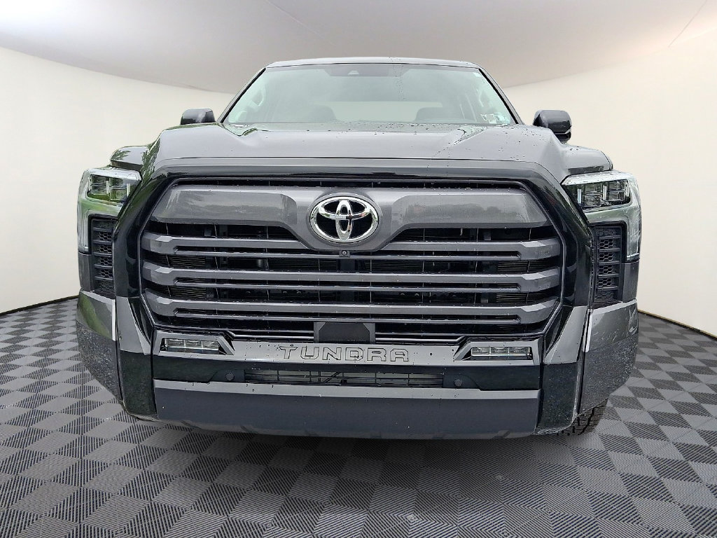 Used 2024 Toyota Tundra Limited AWD/4WD image 5