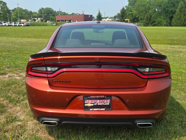 Used 2020 Dodge Charger SXT w/ Blacktop Package RWD image 24