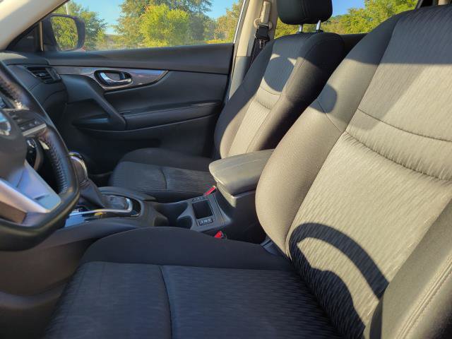 Used 2020 Nissan Rogue SV AWD/4WD image 18