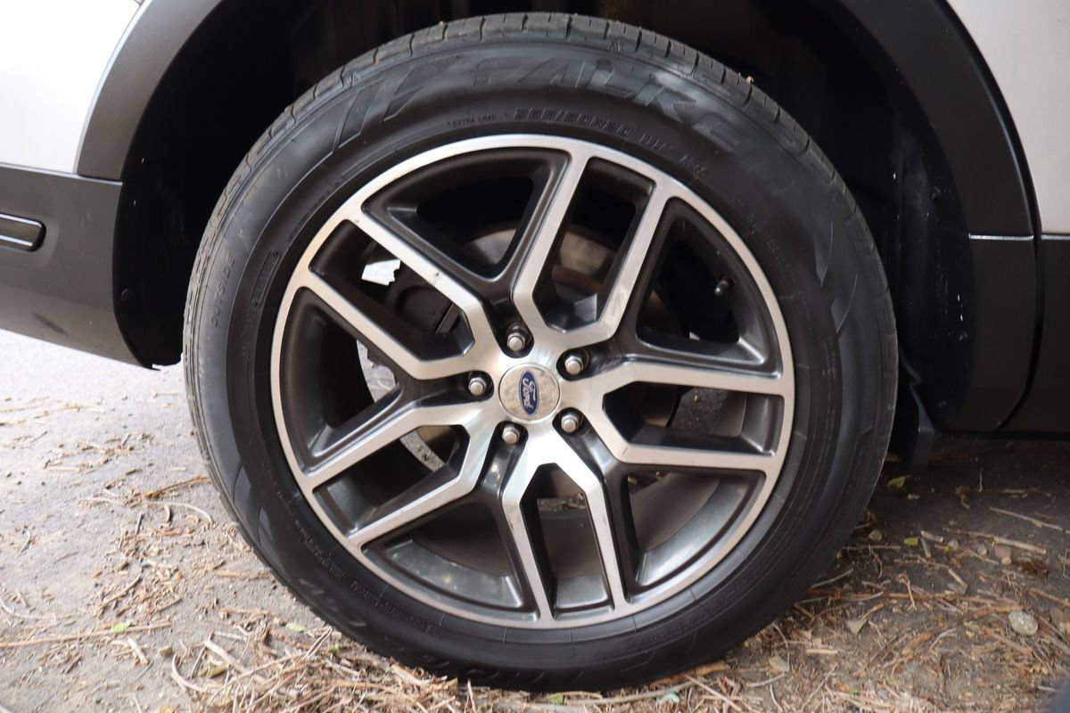 Used 2019 Ford Explorer Sport AWD/4WD image 46
